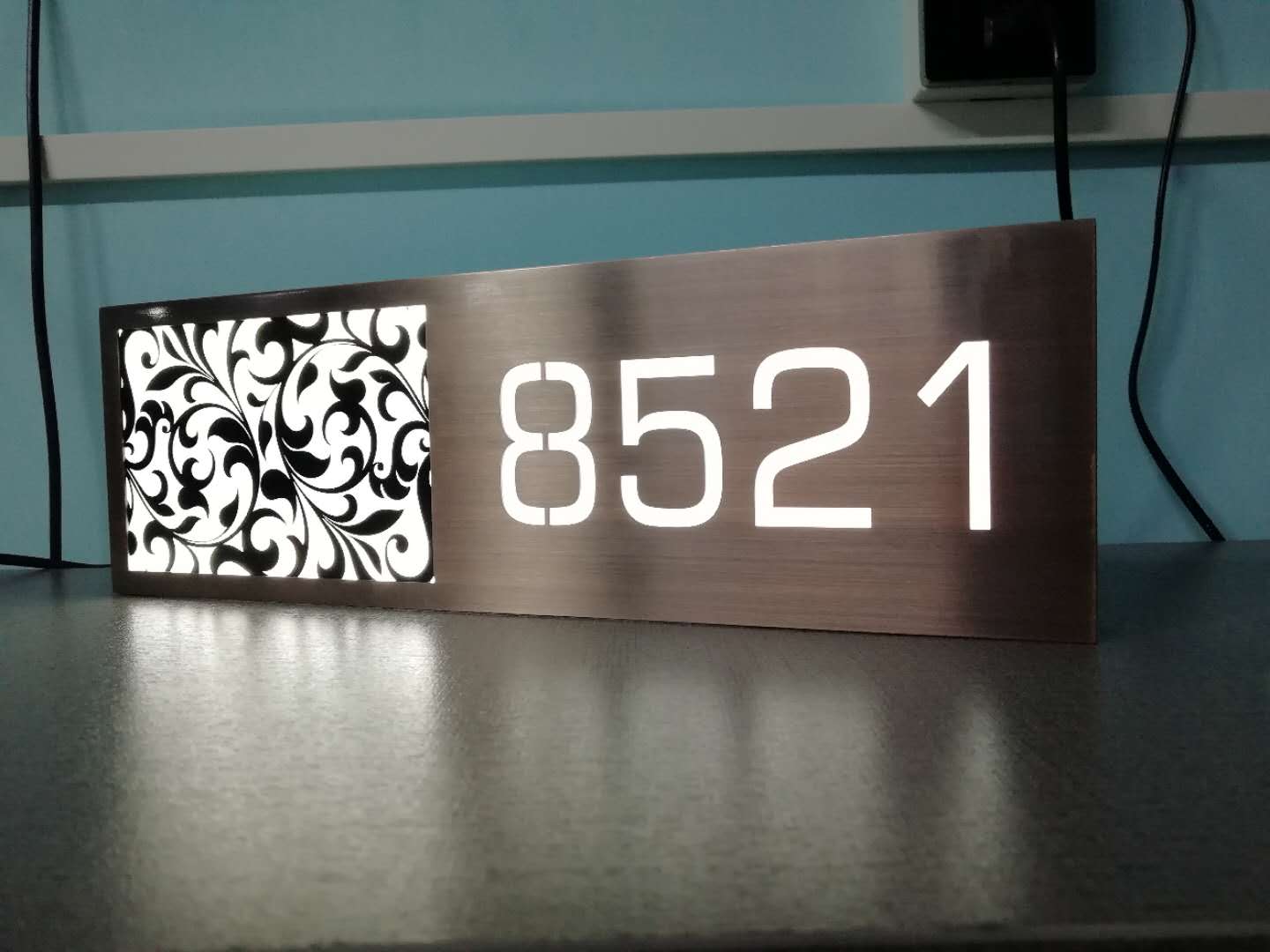 智能加水機金屬門牌